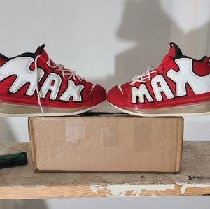 Nike up tempo air max